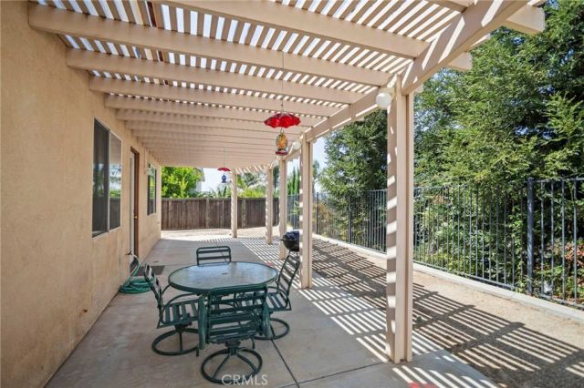 1372 Haddington Dr, Riverside, CA 92507