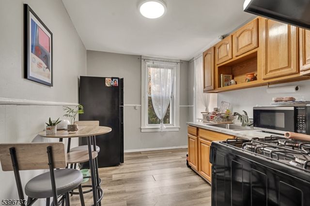 14 Crown St, Bloomfield Twp., NJ 07003