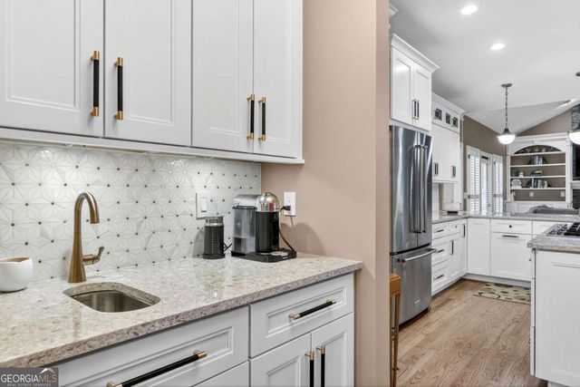 1480 Chinook Court SW, Lilburn, GA 30047