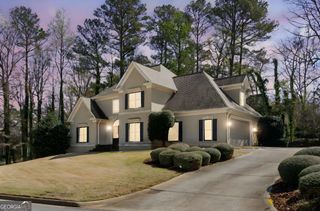 1480 Chinook Court SW, Lilburn, GA 30047