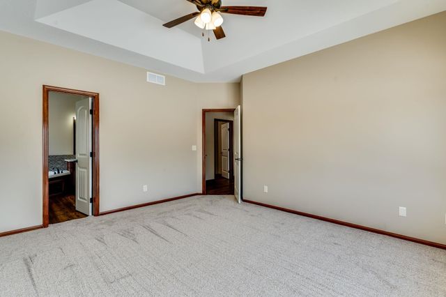 3901 N Lake Ridge St, Wichita, KS 67205