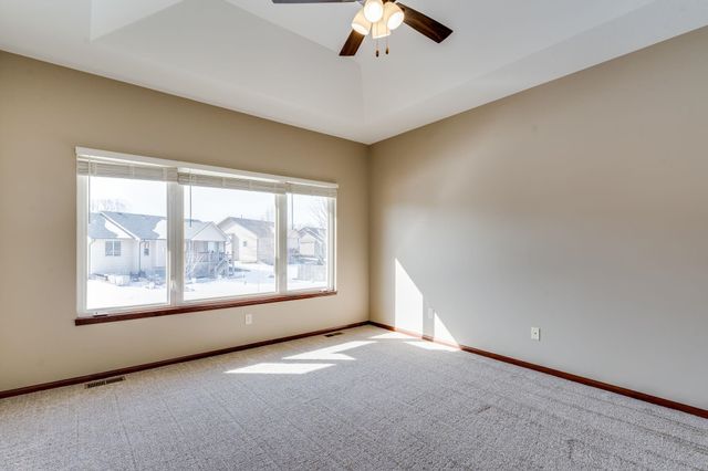 3901 N Lake Ridge St, Wichita, KS 67205