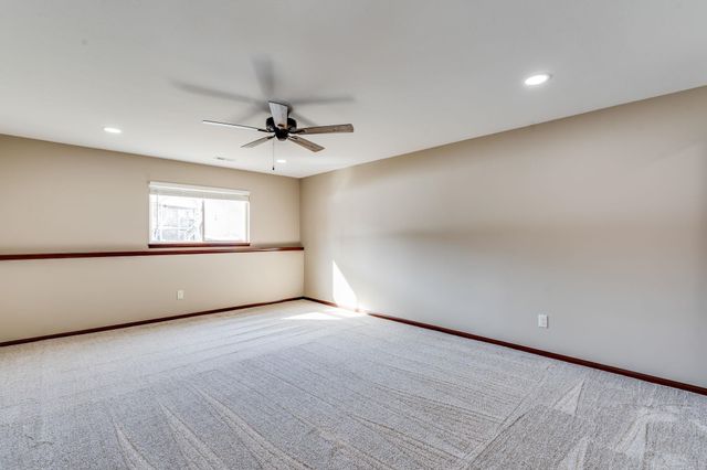 3901 N Lake Ridge St, Wichita, KS 67205