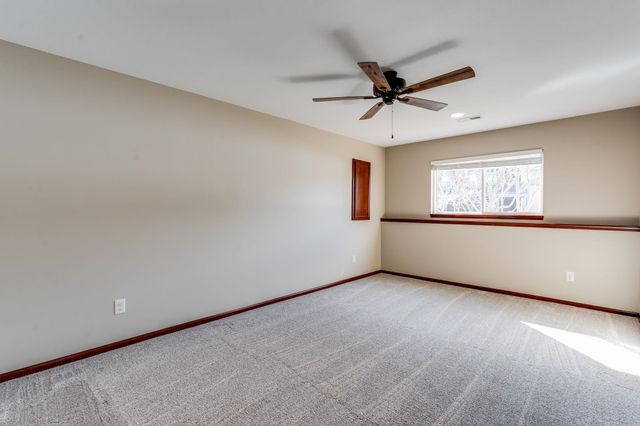 3901 N Lake Ridge St, Wichita, KS 67205