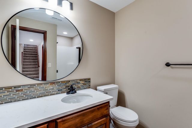 3901 N Lake Ridge St, Wichita, KS 67205