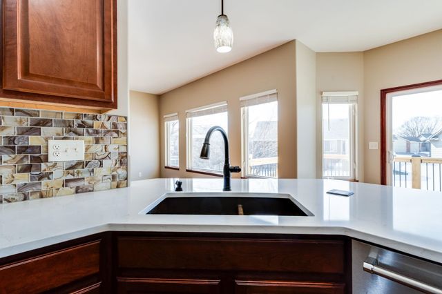 3901 N Lake Ridge St, Wichita, KS 67205