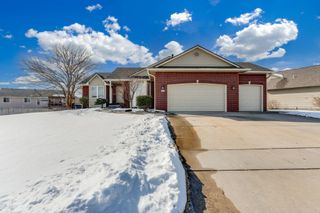 3901 N Lake Ridge St, Wichita, KS 67205