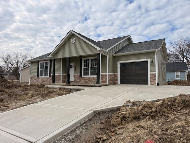 7456 Wilson Place, Merrillville, IN 46410