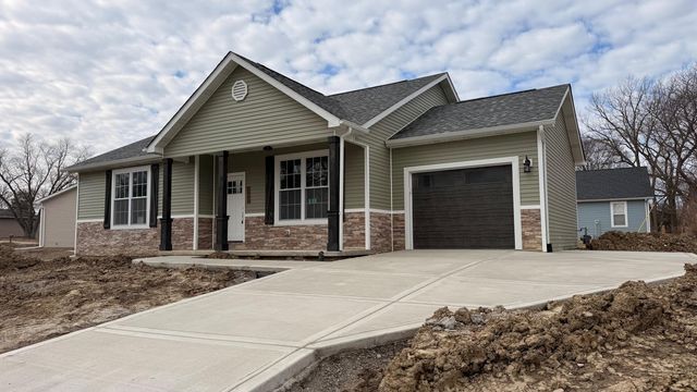 7456 Wilson Place, Merrillville, IN 46410