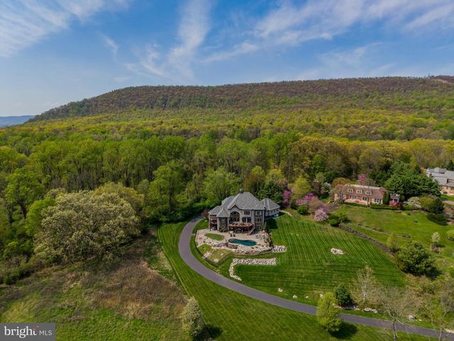 360 FISHING CREEK VALLEY ROAD, Harrisburg, PA 17112