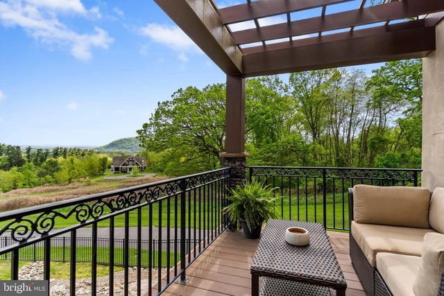 360 FISHING CREEK VALLEY ROAD, Harrisburg, PA 17112