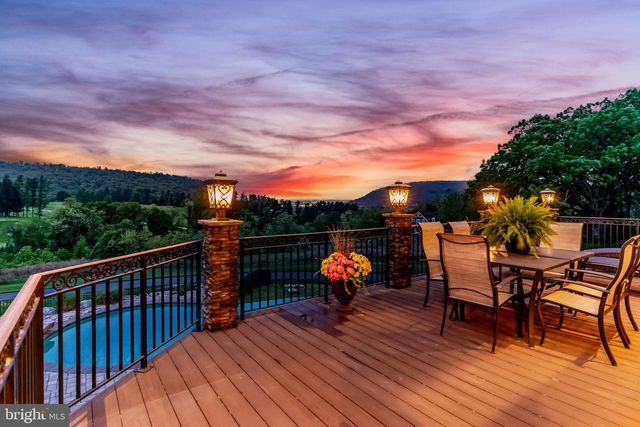 360 FISHING CREEK VALLEY ROAD, Harrisburg, PA 17112