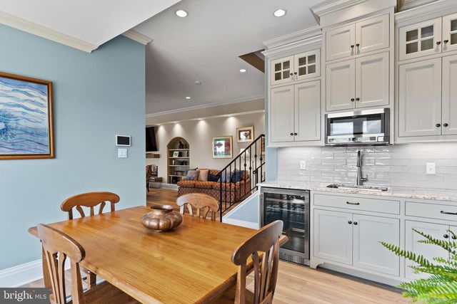 360 FISHING CREEK VALLEY ROAD, Harrisburg, PA 17112
