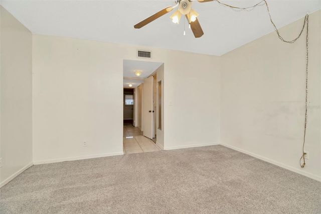 6320 NEWTOWN CIRCLE 20B1, Tampa, FL 33615