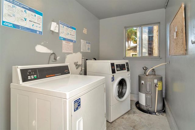 6320 NEWTOWN CIRCLE 20B1, Tampa, FL 33615