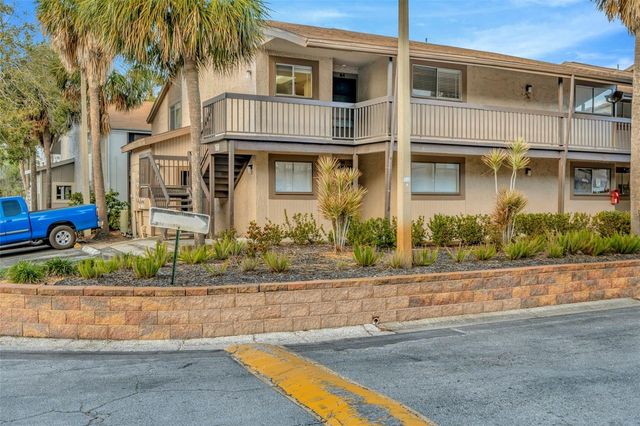 6320 NEWTOWN CIRCLE 20B1, Tampa, FL 33615