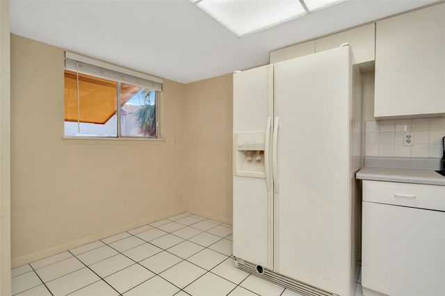 6320 NEWTOWN CIRCLE 20B1, Tampa, FL 33615