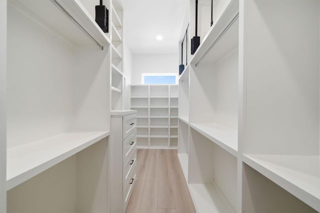 208 B E 31st Street Street, Houston, TX 77018