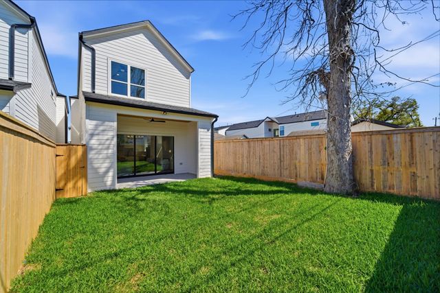 208 B E 31st Street Street, Houston, TX 77018