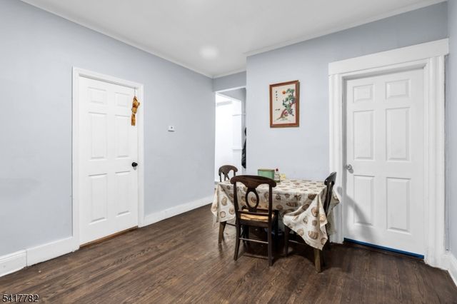 9 Lindsley Pl, East Orange City, NJ 07018