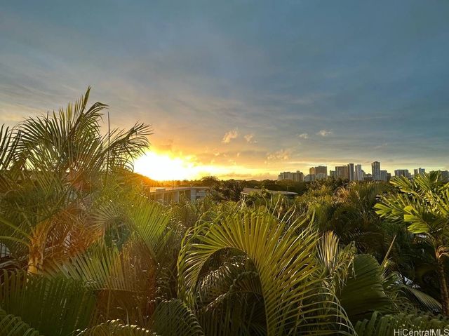 3773 Kanaina Avenue 307, Honolulu, HI 96815