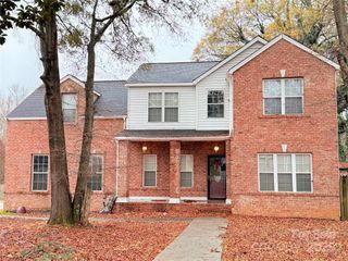 5846 Hanna Court, Charlotte, NC 28212