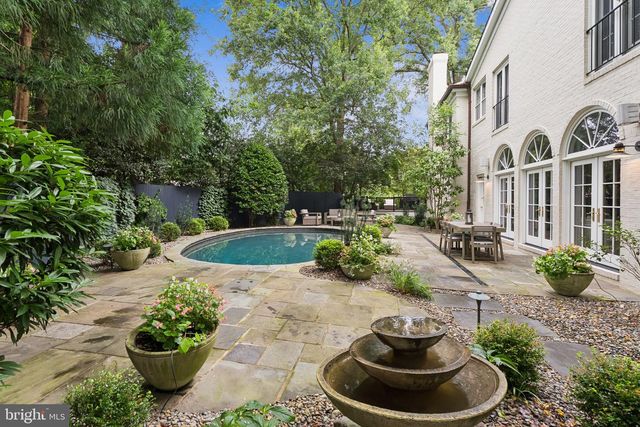 5059 GLENBROOK TER NW, Washington, DC 20016