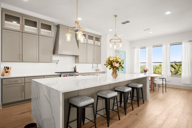 900 Bristol Creek BND, Austin, TX 78738