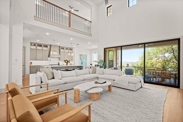 900 Bristol Creek BND, Austin, TX 78738