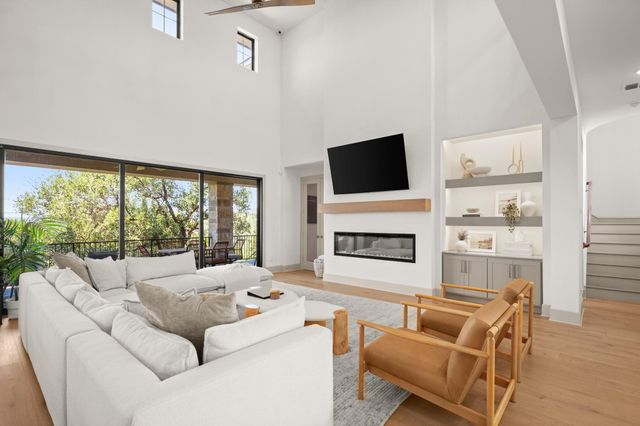 900 Bristol Creek BND, Austin, TX 78738