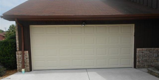 4803 Sassafras Drive, Parma, OH 44129