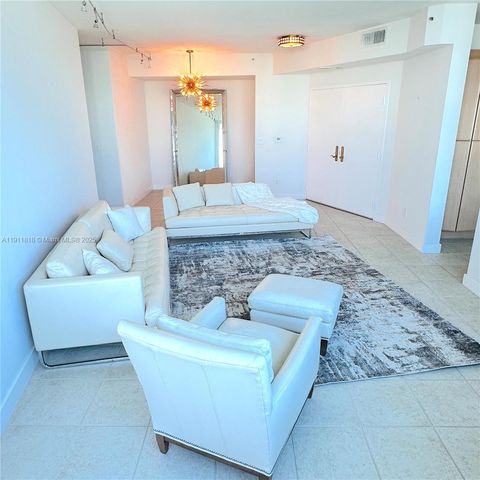 300 S Pointe Dr 704, Miami Beach, FL 33139