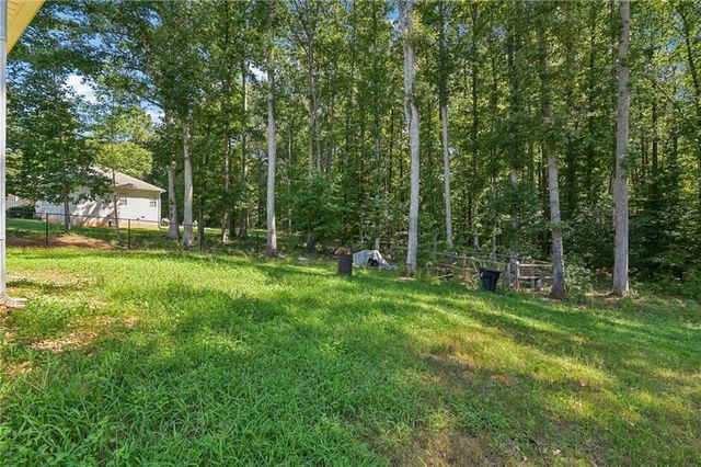 512 Clinton Drive, Temple, GA 30179