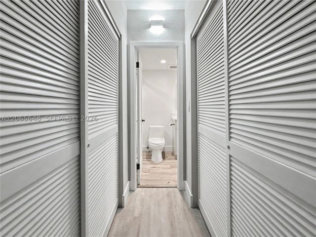 90 Edgewater Dr 818, Coral Gables, FL 33133