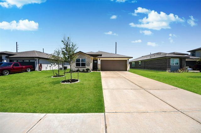 14734 Sweetwater Drive, Baytown, TX 77523