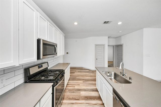 14734 Sweetwater Drive, Baytown, TX 77523