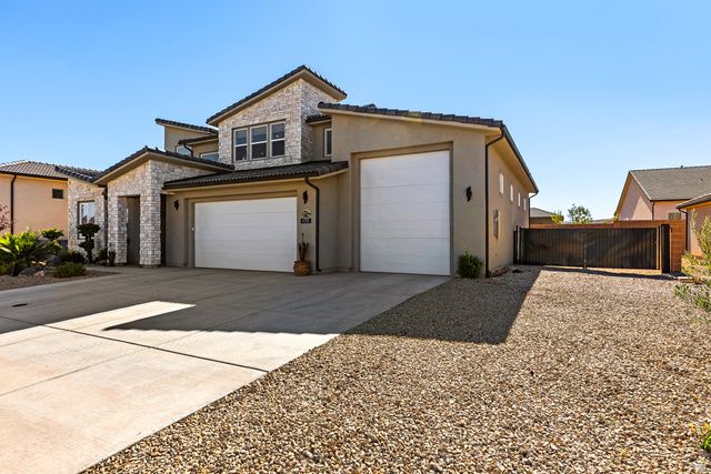 4705 W 2820 S, Hurricane, UT 84737