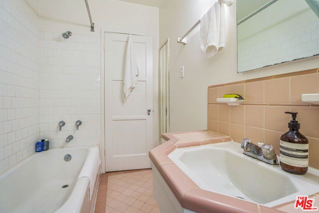 10591 Ayres Avenue, Los Angeles, CA 90064