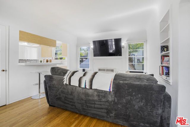 10591 Ayres Avenue, Los Angeles, CA 90064