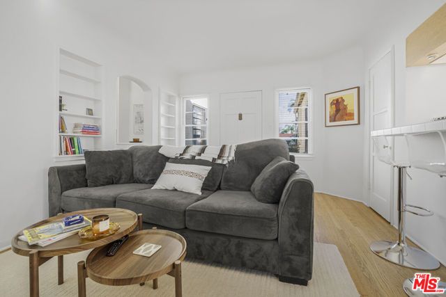 10591 Ayres Avenue, Los Angeles, CA 90064