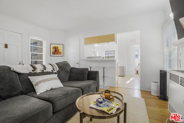 10591 Ayres Avenue, Los Angeles, CA 90064