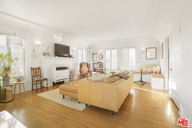 10591 Ayres Avenue, Los Angeles, CA 90064