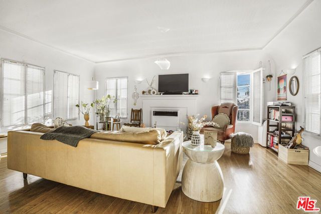 10591 Ayres Avenue, Los Angeles, CA 90064