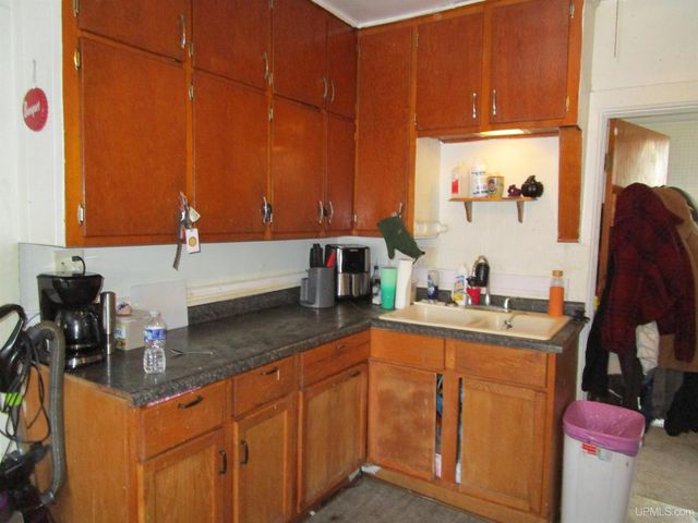 1309 N 1st Avenue, Escanaba, MI 49829