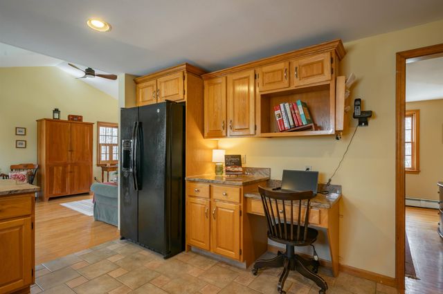 28 Peaslee Court, Hampstead, NH 03841