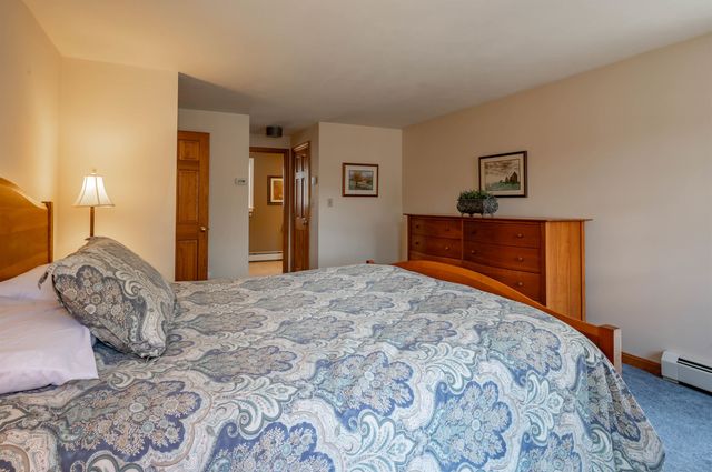 28 Peaslee Court, Hampstead, NH 03841