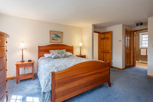 28 Peaslee Court, Hampstead, NH 03841