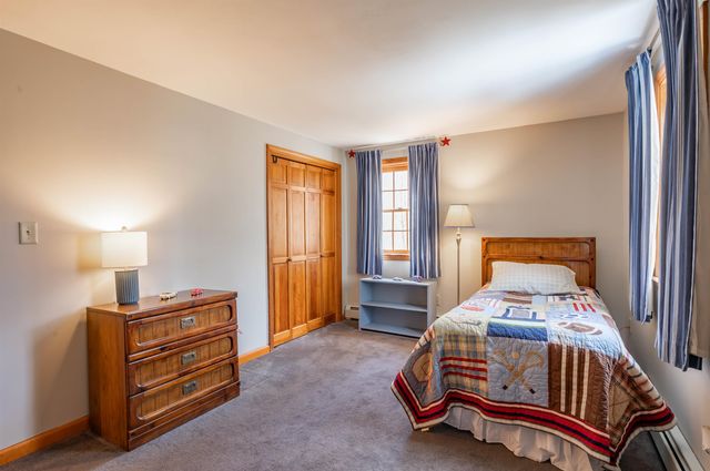 28 Peaslee Court, Hampstead, NH 03841