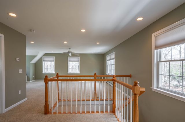 28 Peaslee Court, Hampstead, NH 03841