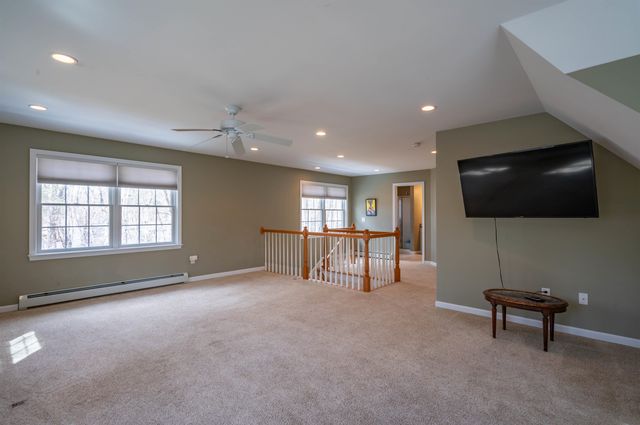 28 Peaslee Court, Hampstead, NH 03841